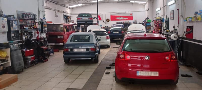  FDF Motor, taller mecánico en O Barco de Valdeorras